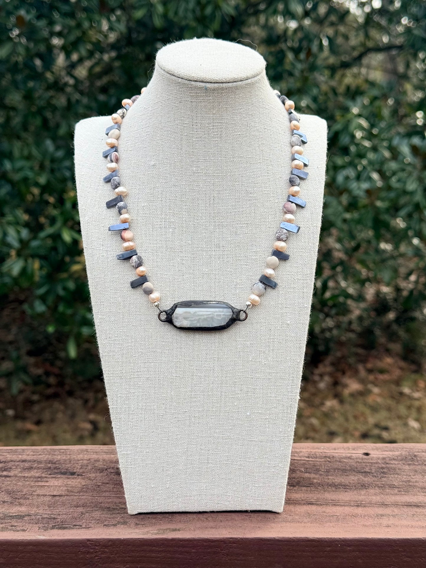 Agate Pendant Necklace