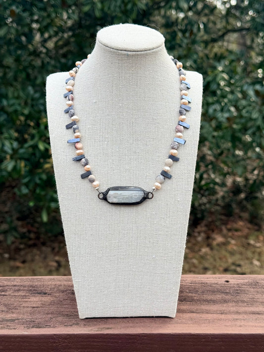 Agate Pendant Necklace